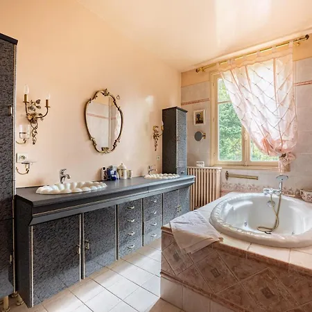 L'ile Des Iris - A 200 M De La Prázdninový dům