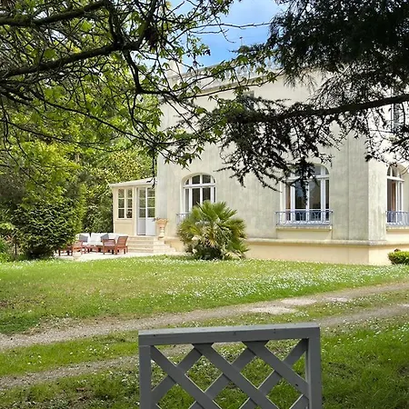 L'ile Des Iris - A 200 M De La Ver-sur-Mer