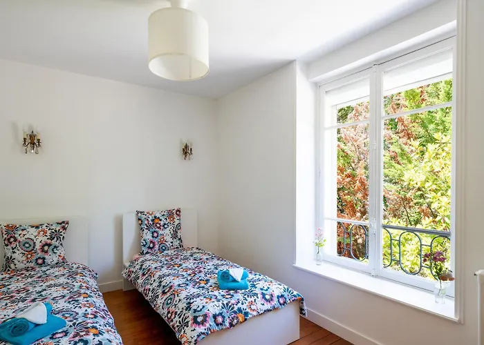 L'ile Des Iris - à 200 M De La